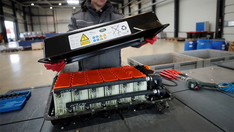 Blockchain Gives U.S. Batteries a Global Passport